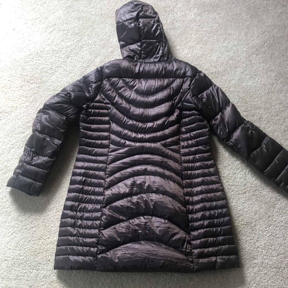 Beautiful shimmery brown Apt. 9 packable puffer L - Picture 4 of 5